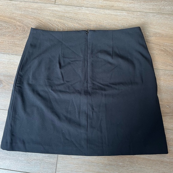 Sunday Best mini skirt size 4 - Picture 3 of 4